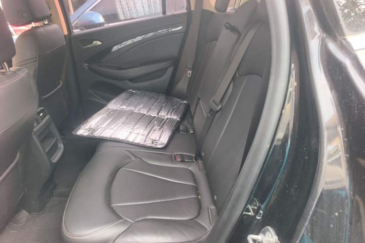 Used Buick Envision 2017 28T Four-Wheel Drive Elite Model Interior 4