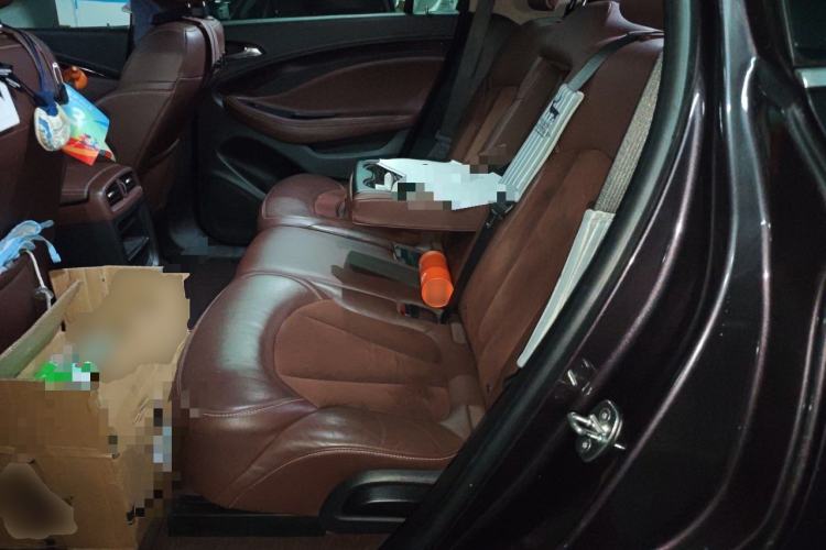 Used Buick Envision 2017 28T Four-Wheel Drive Elite Model Left Rear Seat