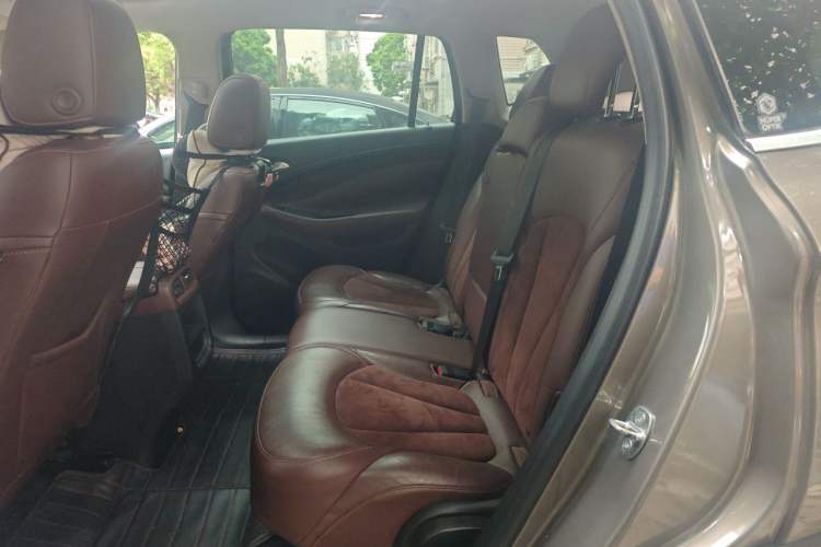 Used Buick Envision 2017 20T Two-Wheel Drive Luxury Model Left Rear Seat