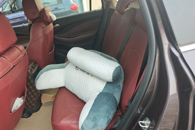 Used Buick Envision 2017 28T Four-Wheel Drive Elite Model Left Rear Seat