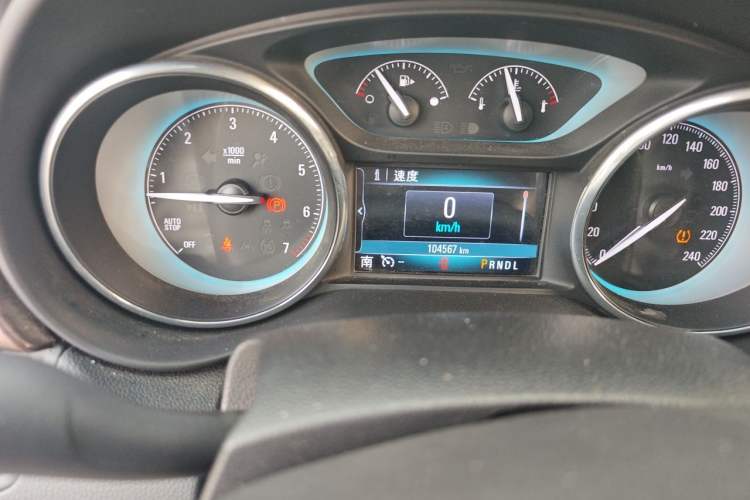Used Buick Envision 2017 28T Four-Wheel Drive Elite Model Odometer Close Up