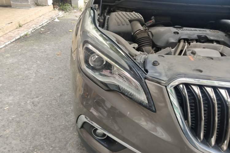 Used Buick Envision 2017 28T Four-Wheel Drive Elite Model Right Front Headlight
