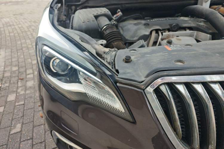 Used Buick Envision 2017 28T Four-Wheel Drive Elite Model Right Front Headlight