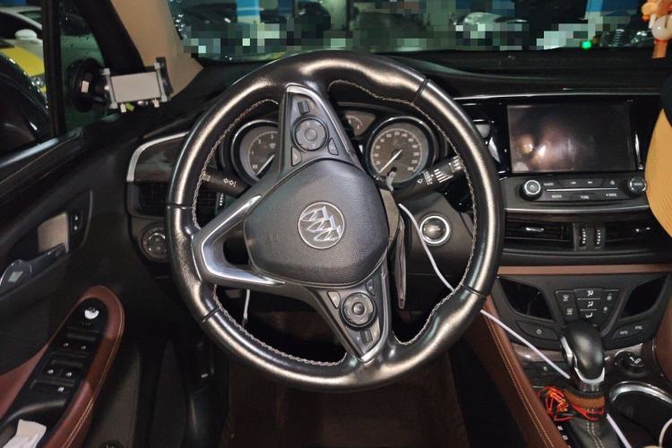 Used Buick Envision 2017 28T Four-Wheel Drive Elite Model Steering Wheel