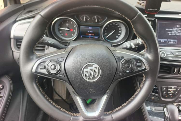 Used Buick Envision 2017 28T Four-Wheel Drive Elite Model Steering Wheel