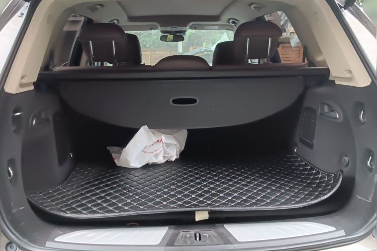 Used Buick Envision 2017 20T Two-Wheel Drive Luxury Model Trunk