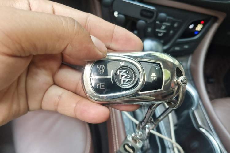 Used Buick Envision 2017 28T Four-Wheel Drive Elite Model Vehicle Key