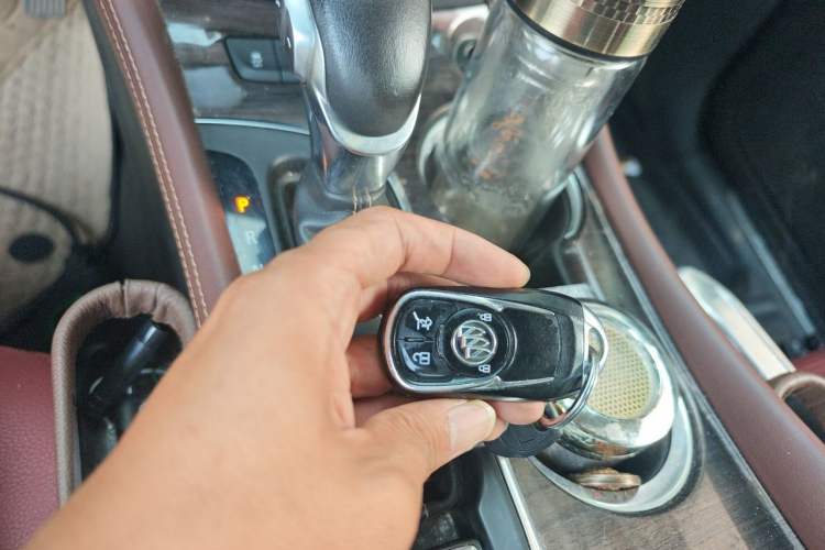 Used Buick Envision 2017 28T Four-Wheel Drive Elite Model Vehicle Key