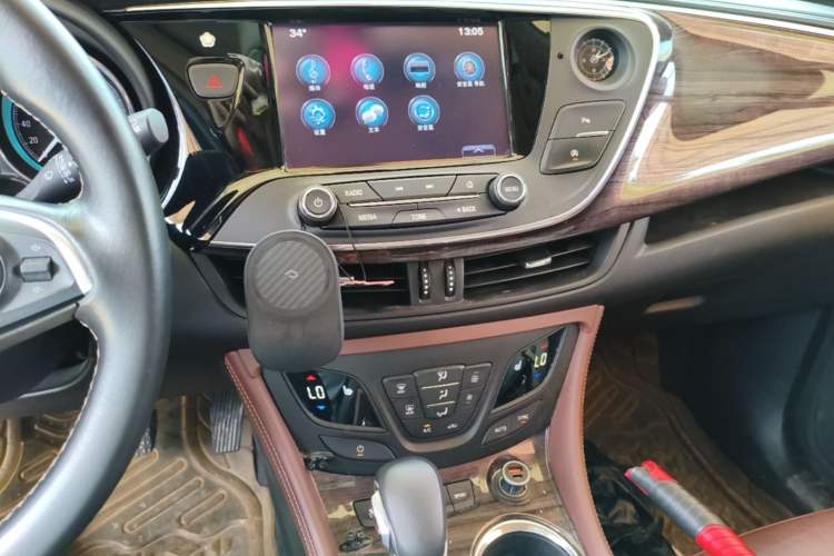 Used Buick Envision 2017 28T Four-Wheel Drive Elite Model Audio And AC Panel