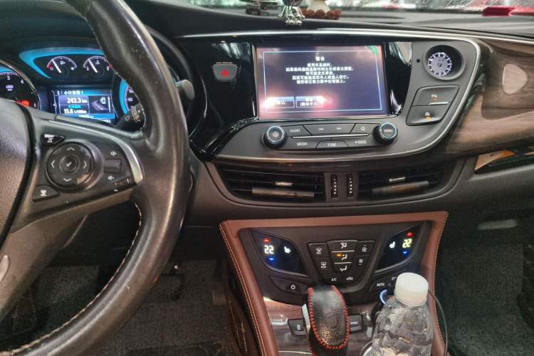 Used Buick Envision 2017 28T Four-Wheel Drive Elite Model Audio And AC Panel