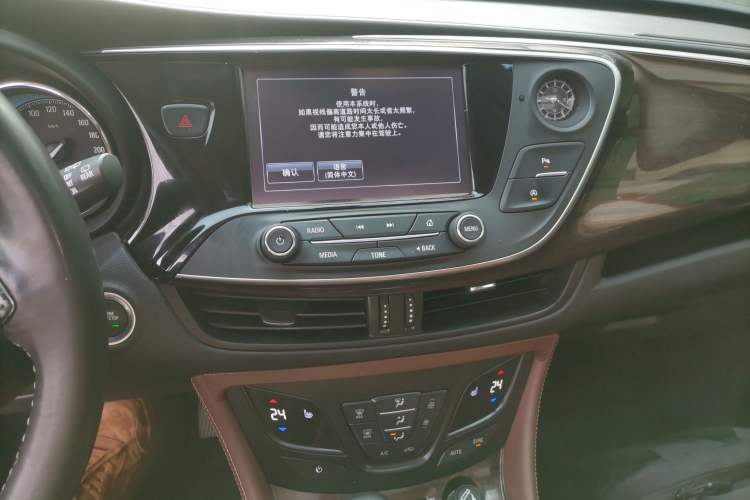 Used Buick Envision 2017 20T Two-Wheel Drive Elite Version Audio And AC Panel