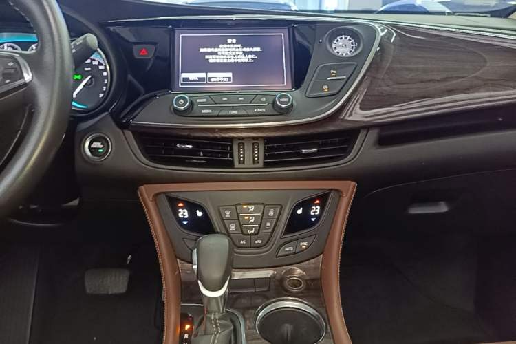 Used Buick Envision 2017 20T Two-Wheel Drive Elite Version Audio And AC Panel