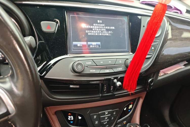 Used Buick Envision 2017 20T Two-Wheel Drive Luxury Model Audio And AC Panel