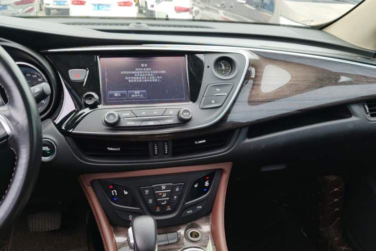 Used Buick Envision 2017 20T Two-Wheel Drive Elite Version Audio And AC Panel