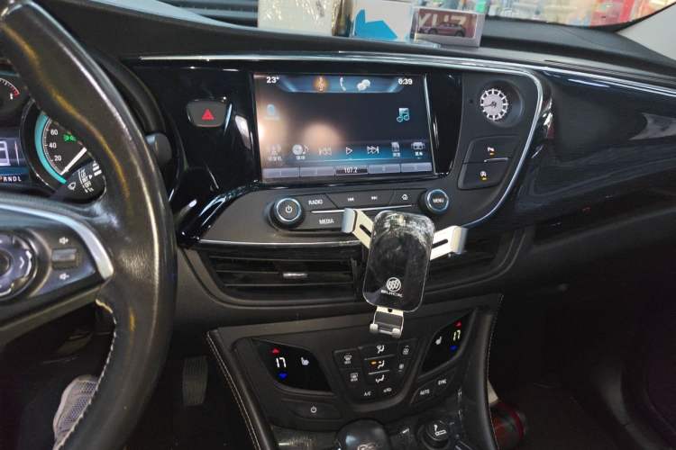 Used Buick Envision 2017 20T Two-Wheel Drive Elite Version Audio And AC Panel