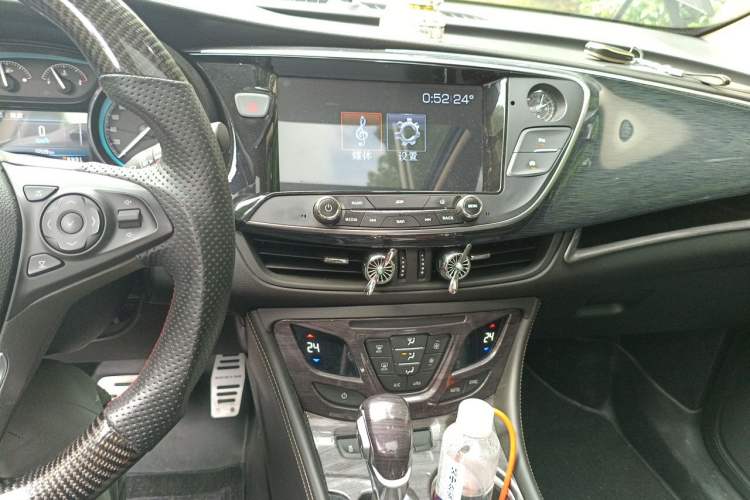 Used Buick Envision 2017 20T Two-Wheel Drive Leading Version Audio And AC Panel