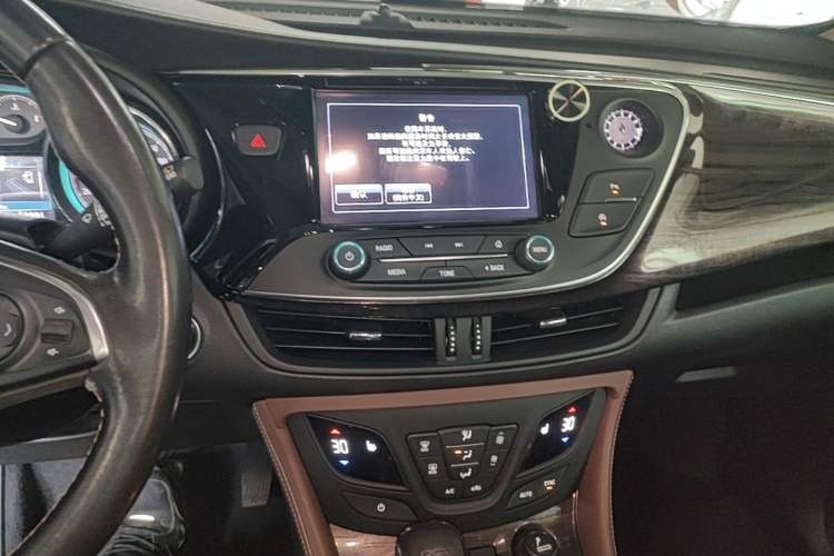 Used Buick Envision 2017 20T Two-Wheel Drive Elite Version Audio And AC Panel