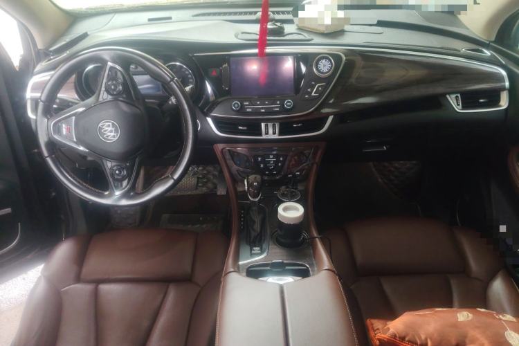 Used Buick Envision 2017 28T Four-Wheel Drive Luxury Model Center Console
