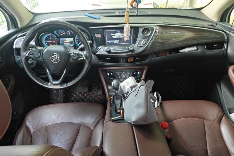 Used Buick Envision 2017 20T Two-Wheel Drive Luxury Model Center Console