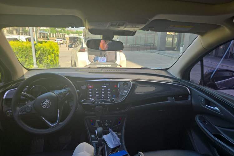 Used Buick Envision 2017 20T Two-Wheel Drive Leading Version Center Console
