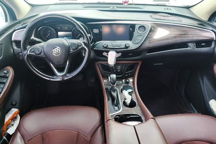 Used Buick Envision 2017 28T Four-Wheel Drive Elite Model Center Console