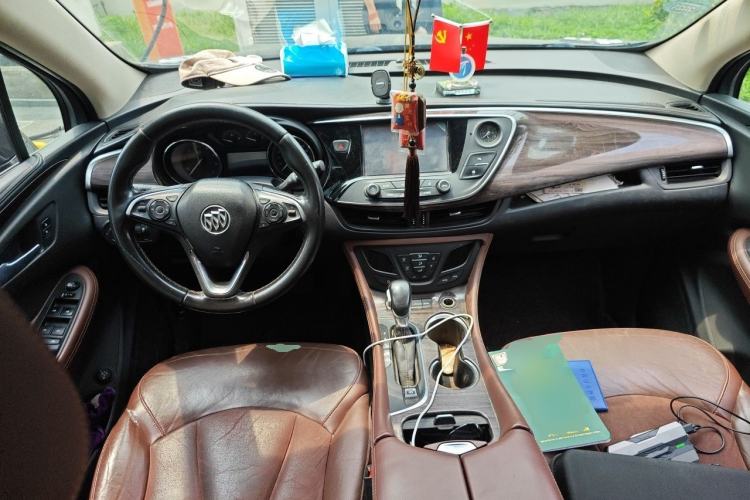Used Buick Envision 2017 28T Four-Wheel Drive Elite Model Center Console