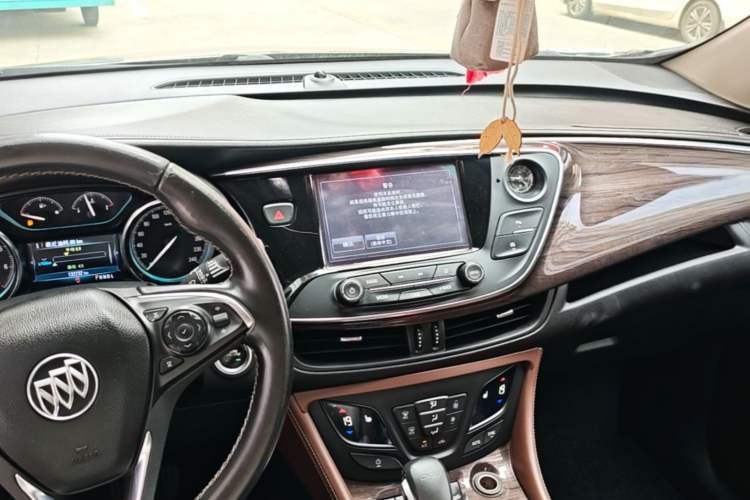 Used Buick Envision 2017 20T Two-Wheel Drive Elite Version Center Console