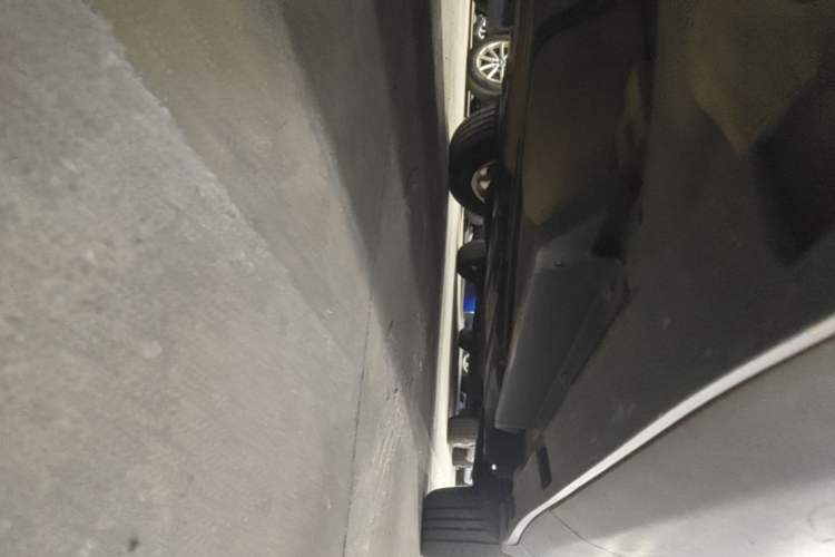 Used Buick Envision 2017 20T Two-Wheel Drive Leading Version Chassis Front Left