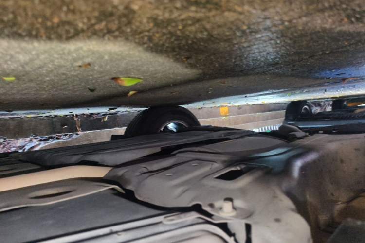 Used Buick Envision 2017 28T Four-Wheel Drive Elite Model Chassis Rear Right