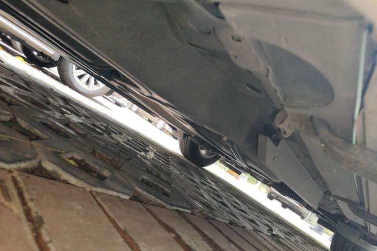 Used Buick Envision 2017 28T Four-Wheel Drive Elite Model Chassis Rear Right