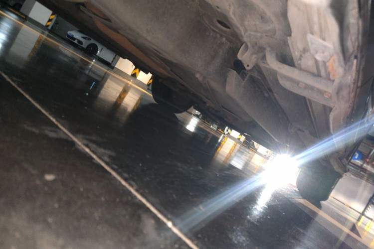 Used Buick Envision 2017 28T Four-Wheel Drive Elite Model Chassis Rear Right