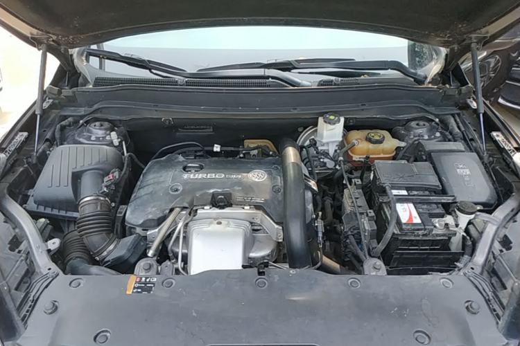 Used Buick Envision 2017 28T Four-Wheel Drive Luxury Model Engine Bay