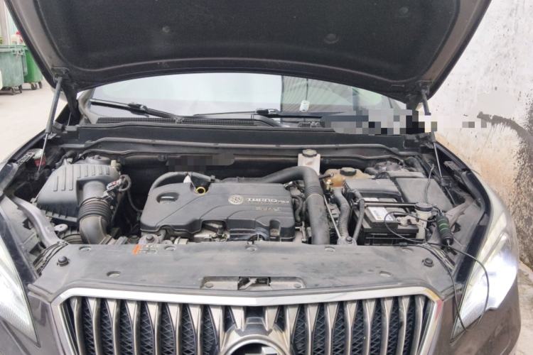 Used Buick Envision 2017 20T Two-Wheel Drive Luxury Model Engine Bay