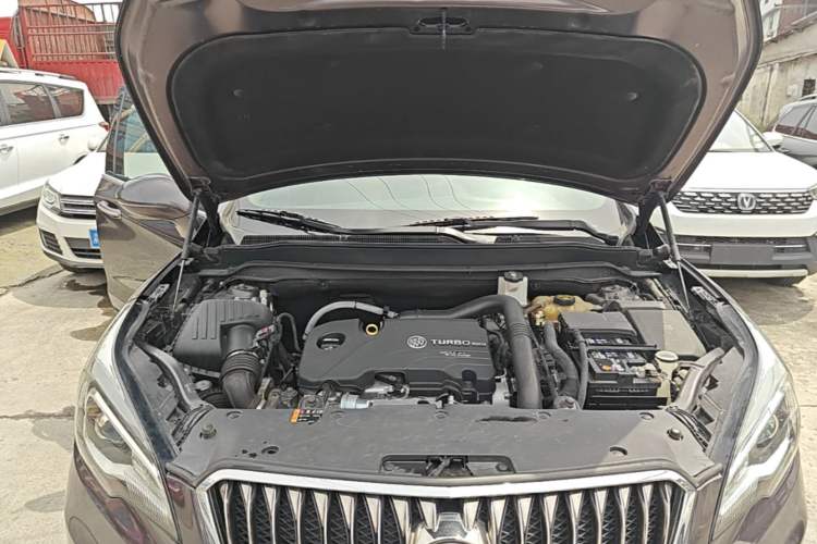 Used Buick Envision 2017 20T Two-Wheel Drive Elite Version Engine Bay