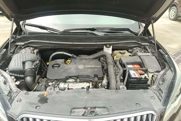 Used Buick Envision 2017 20T Two-Wheel Drive Luxury Model Engine Bay