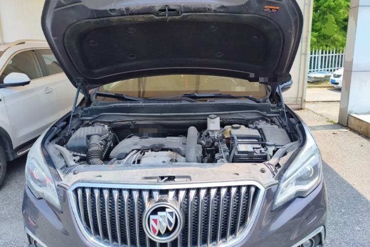 Used Buick Envision 2017 28T Four-Wheel Drive Elite Model Engine Bay