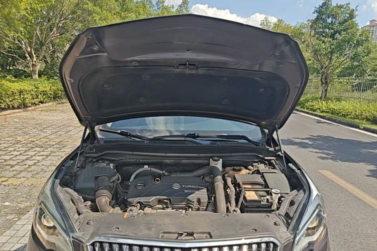 Used Buick Envision 2017 20T Two-Wheel Drive Leading Version Engine Bay