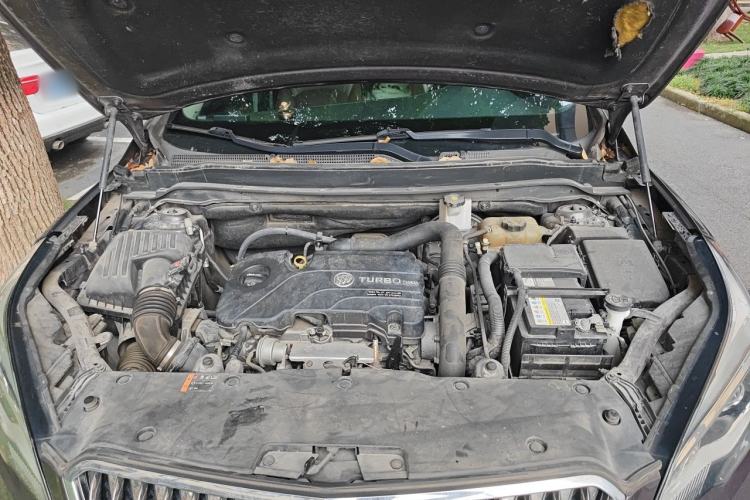 Used Buick Envision 2017 20T Two-Wheel Drive Elite Version Engine Bay