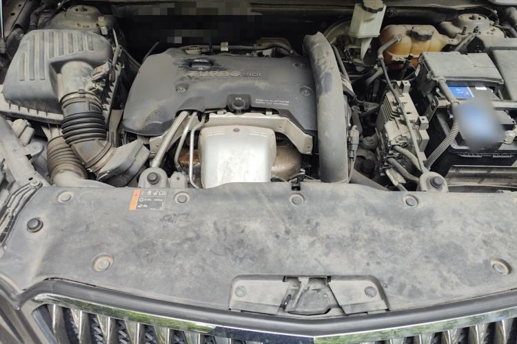 Used Buick Envision 2017 28T Four-Wheel Drive Elite Model Engine Bay