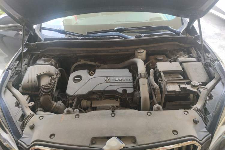 Used Buick Envision 2017 20T Two-Wheel Drive Leading Version Engine Bay