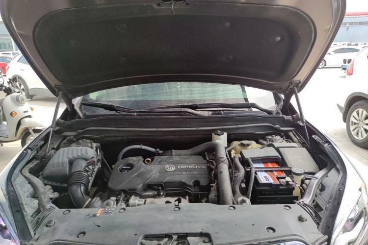 Used Buick Envision 2017 20T Two-Wheel Drive Luxury Model Engine Bay