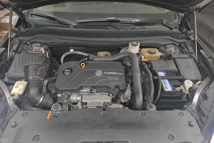 Used Buick Envision 2017 20T Two-Wheel Drive Leading Version Engine Bay