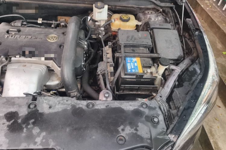 Used Buick Envision 2017 28T Four-Wheel Drive Elite Model Engine Bay Left