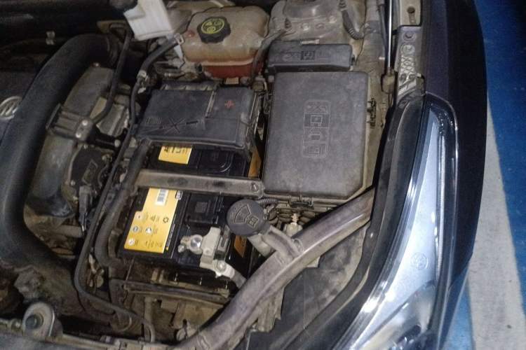 Used Buick Envision 2017 28T Four-Wheel Drive Elite Model Engine Bay Left
