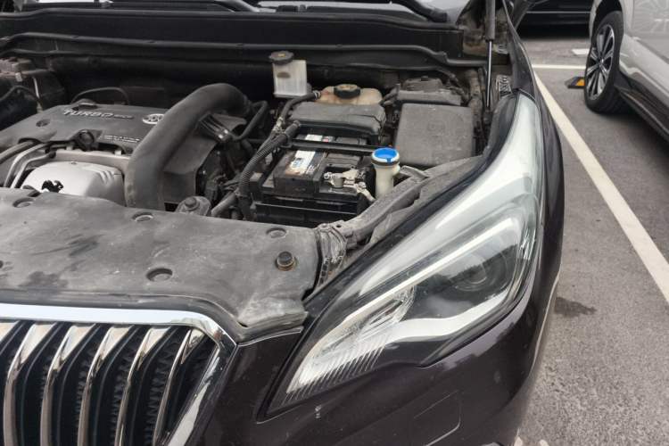 Used Buick Envision 2017 28T Four-Wheel Drive Elite Model Engine Bay Left