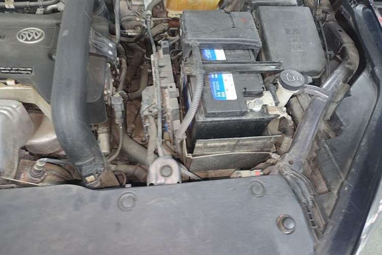 Used Buick Envision 2017 28T Four-Wheel Drive Elite Model Engine Bay Left