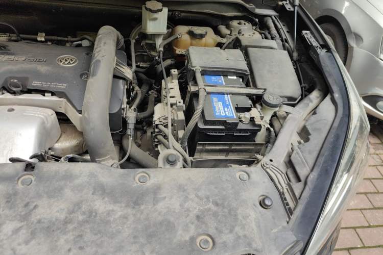 Used Buick Envision 2017 28T Four-Wheel Drive Elite Model Engine Bay Left