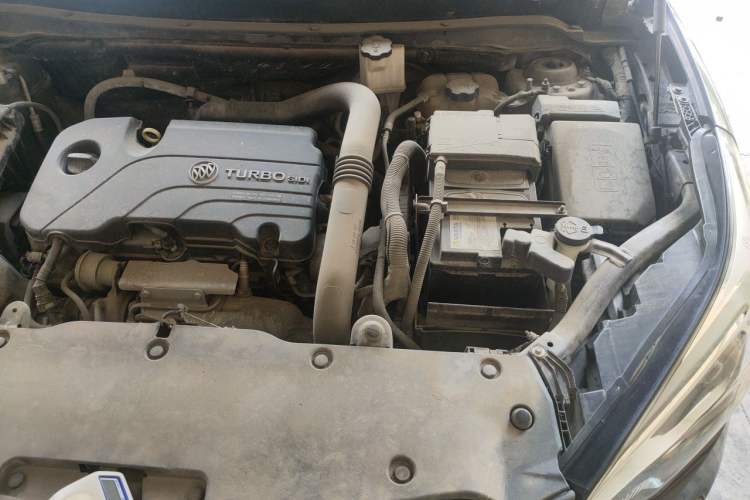 Used Buick Envision 2017 20T Two-Wheel Drive Leading Version Engine Bay Left