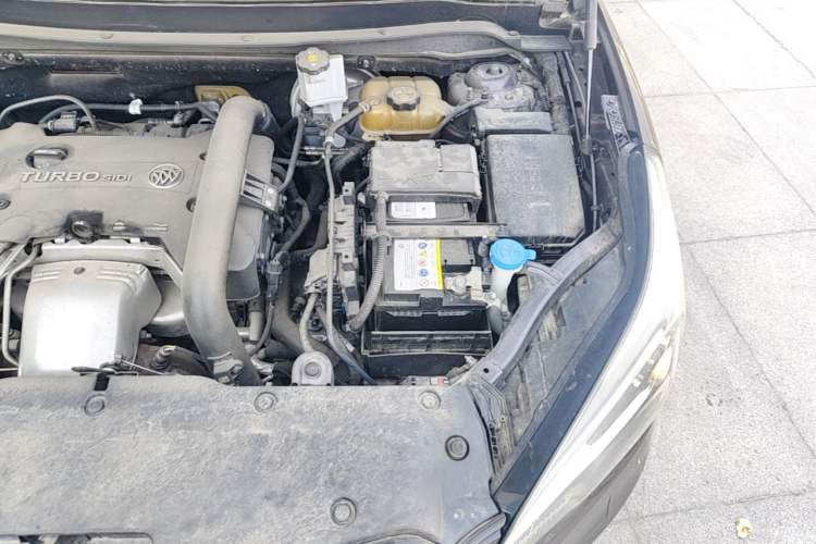 Used Buick Envision 2017 28T Four-Wheel Drive Elite Model Engine Bay Left