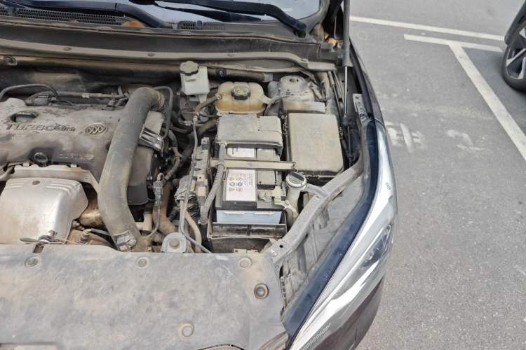 Used Buick Envision 2017 28T Four-Wheel Drive Elite Model Engine Bay Left